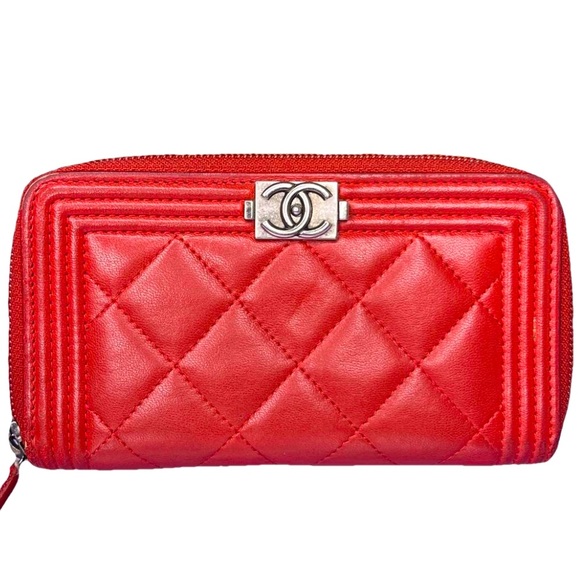 Mini Chanel Boy Wallet w/ COA - Picture 1 of 11